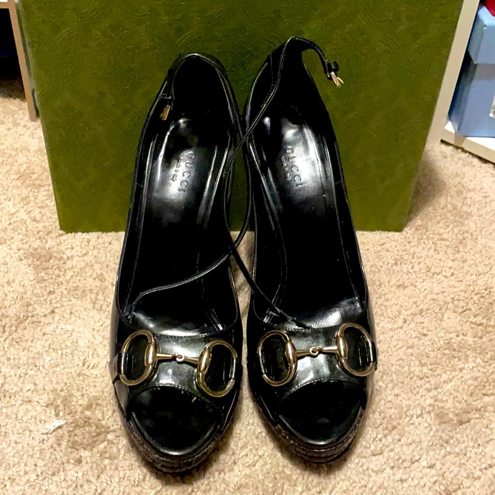 Gucci Black Sandals 100% authentic
